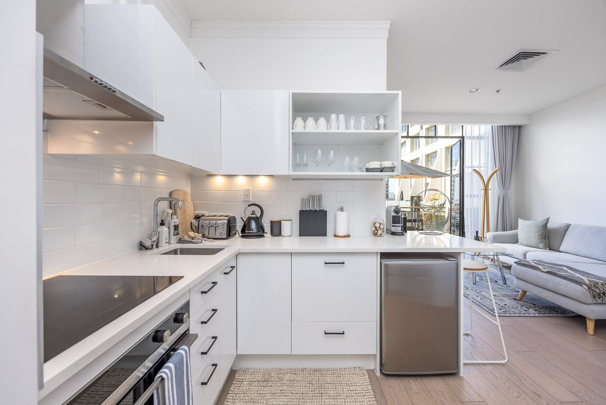 Kitchen - The Heritage Apartments by Urban Rest - Auckland, New Zealand