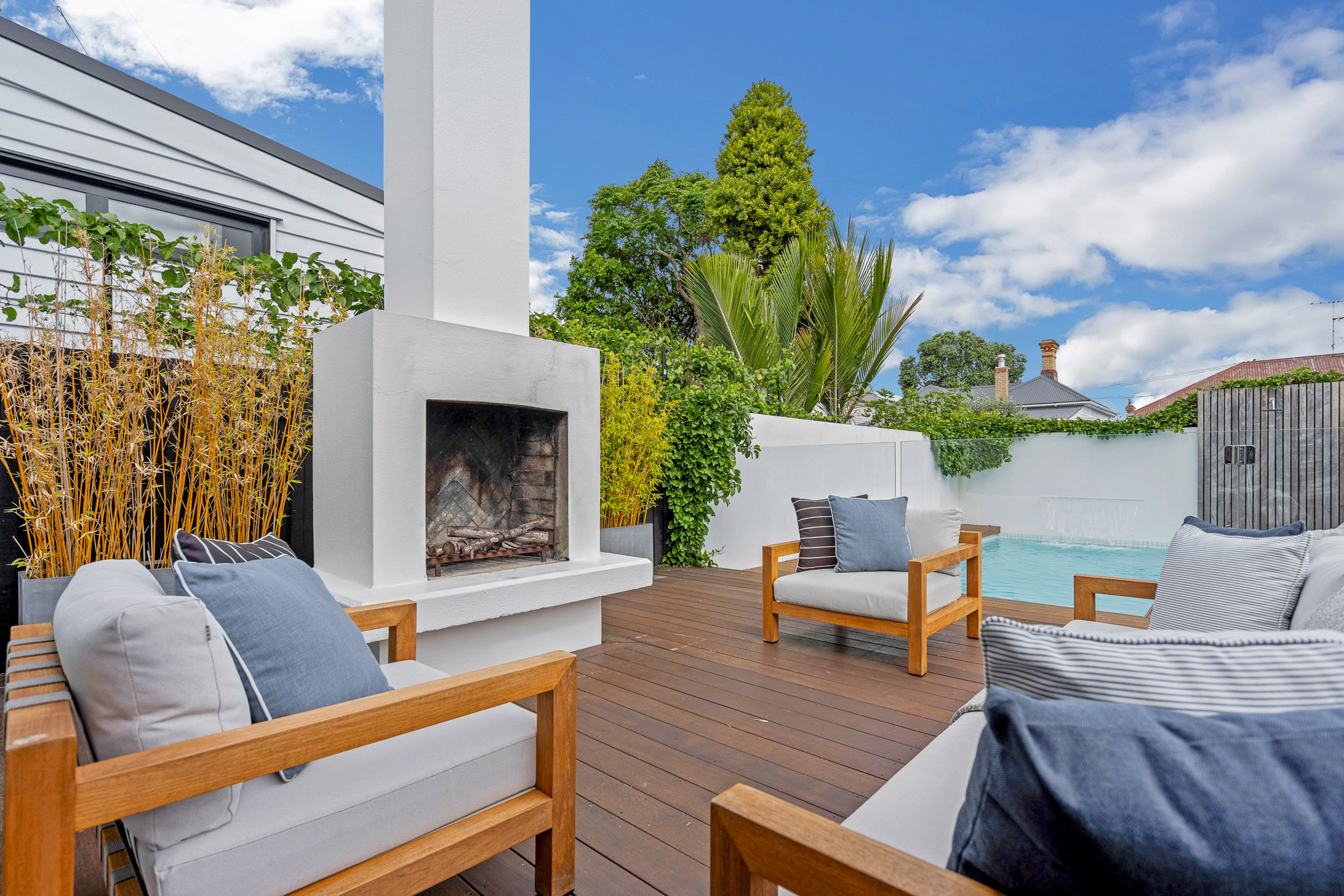 Outdoor Living Area - Cowen Street Home by Urban Rest - Auckland, New Zealand