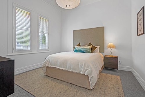 Bedroom - Cowen Street Home by Urban Rest - Auckland, New Zealand