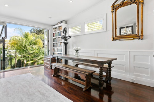 Dining Area - Freemans Bay Home by Urban Rest - Auckland, New Zealand