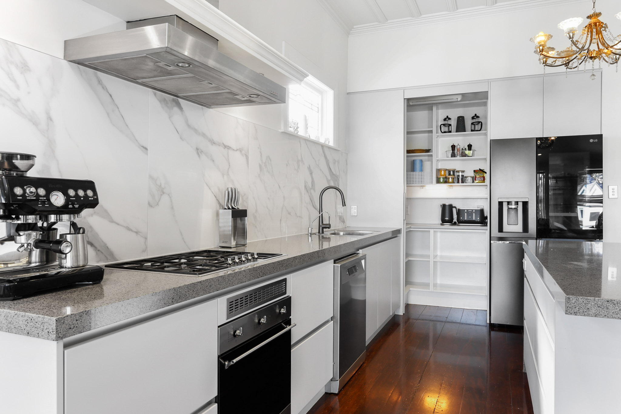 Kitchen - Freemans Bay Home by Urban Rest - Auckland, New Zealand