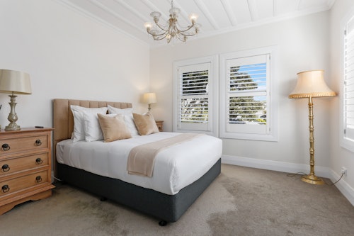 Bedroom - Freemans Bay Home by Urban Rest - Auckland, New Zealand
