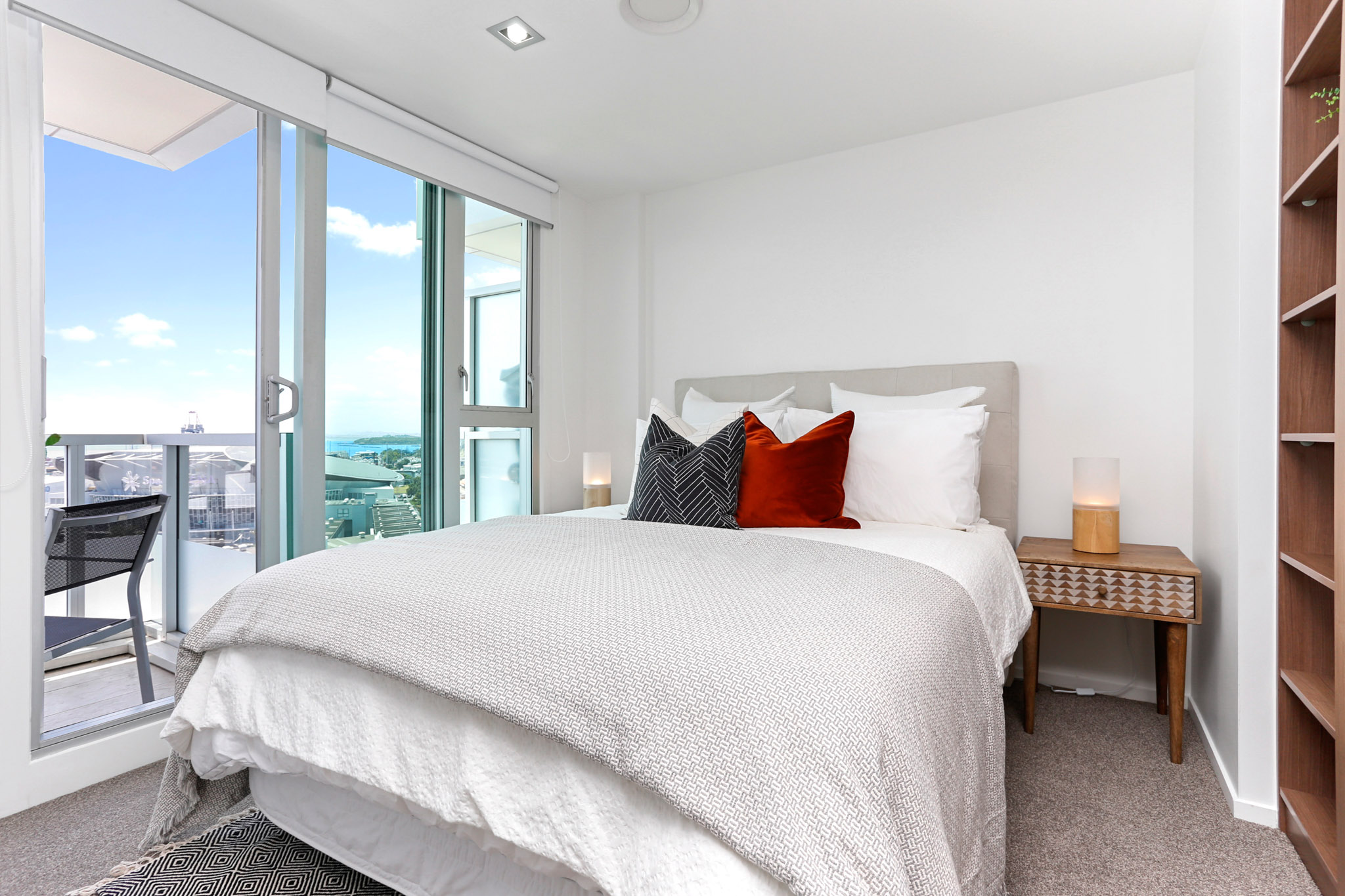 Bedroom - Beach Road Apartments by Urban Rest - Auckland, New Zealand