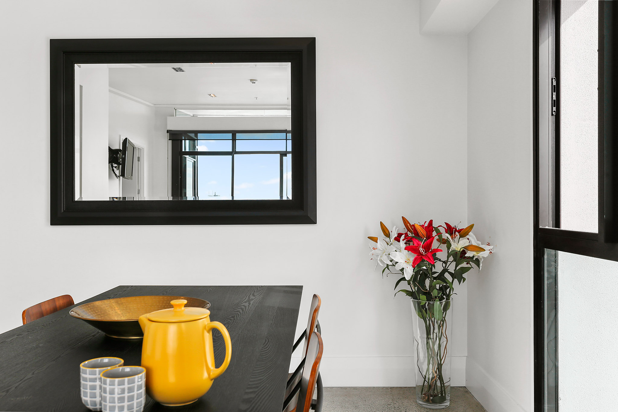 Dining Area - Customs Street Apartments by Urban Rest - Auckland, New Zealand