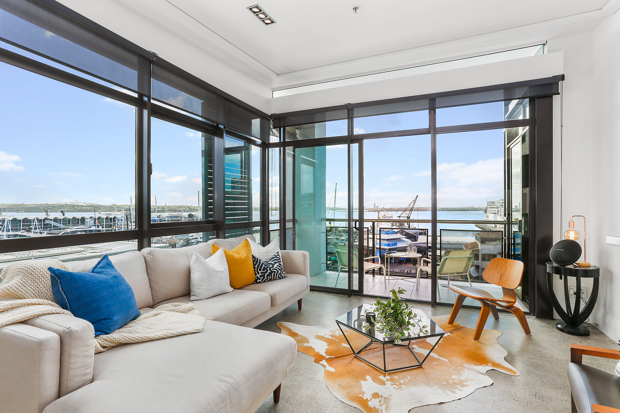 Living Room - Customs Street Apartments by Urban Rest - Auckland, New Zealand