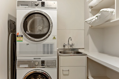 Laundry - Hobson Quay Apartments by Urban Rest - Auckland, New Zealand