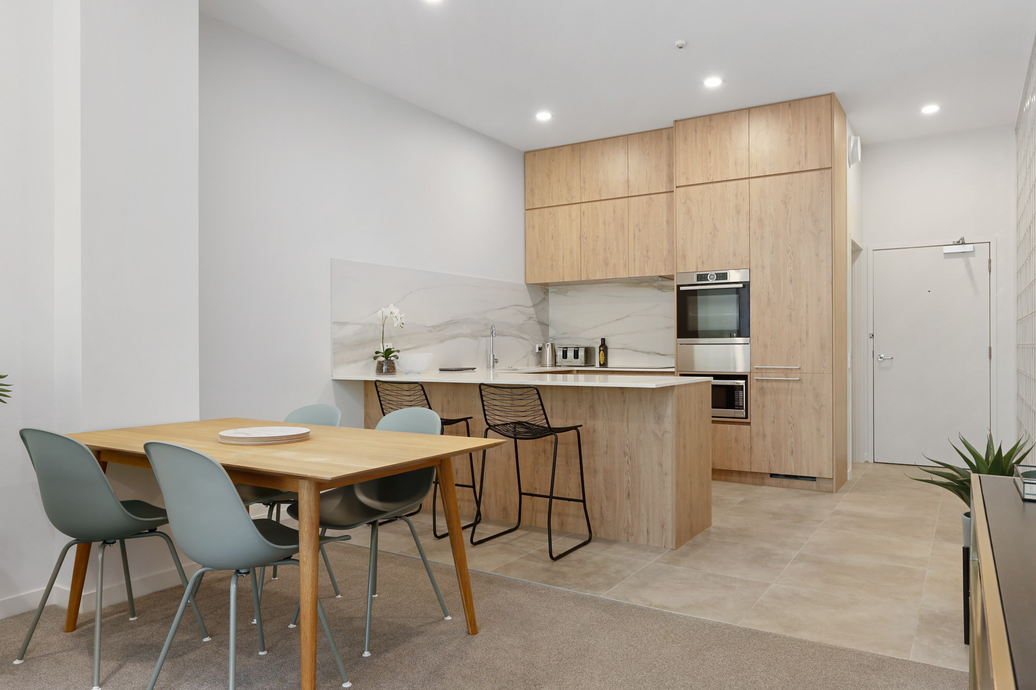 Kitchen - Hobson Quay Apartments by Urban Rest - Auckland, New Zealand