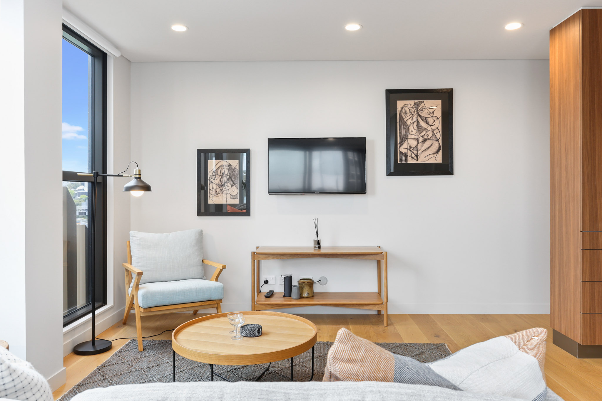 Living Room - Lighthouse Apartments by Urban Rest - Auckland, New Zealand