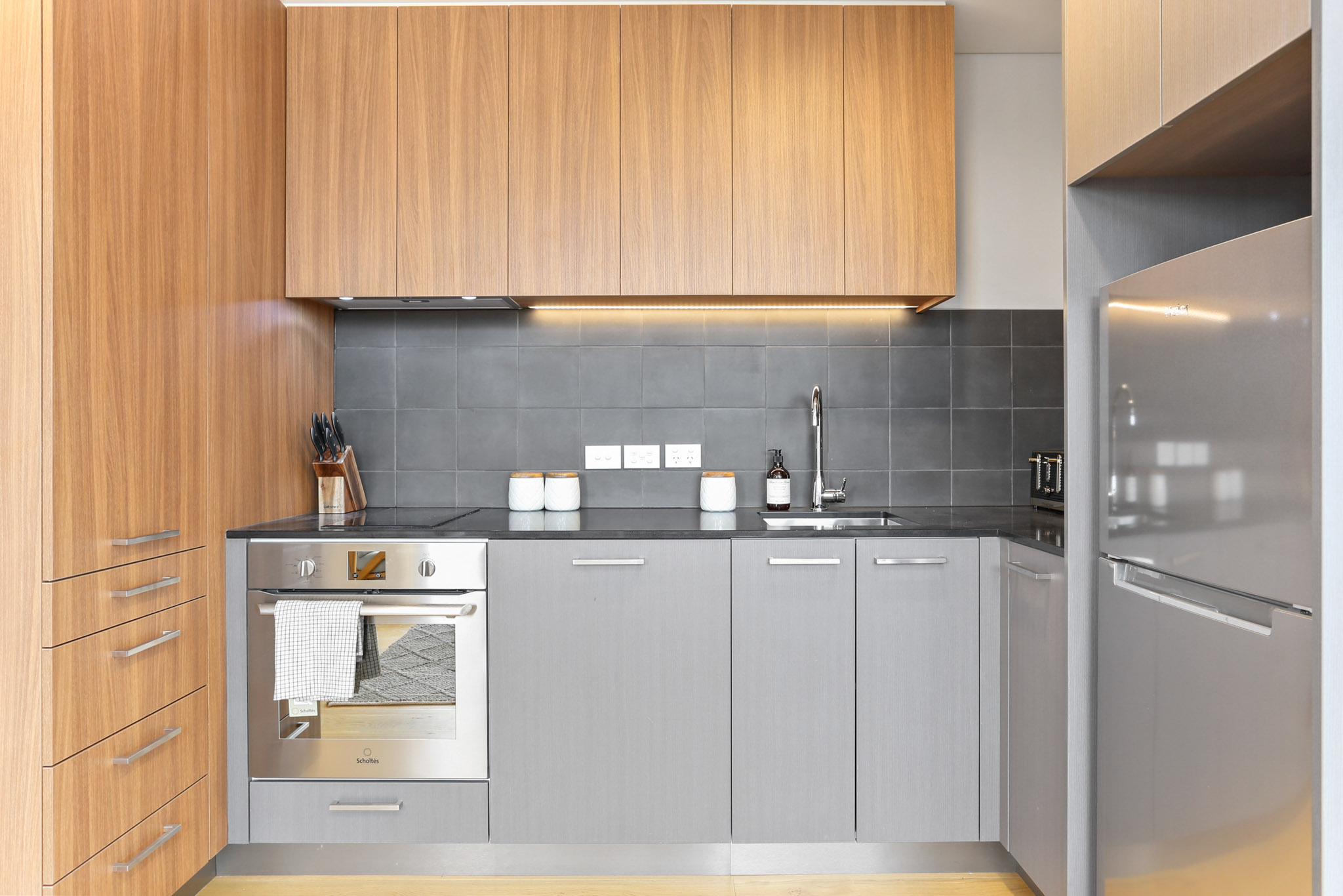 Kitchen - Lighthouse Apartments by Urban Rest - Auckland, New Zealand