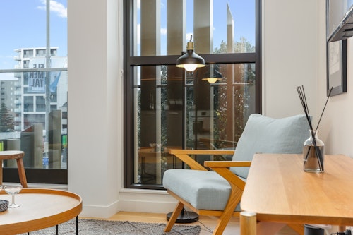 Living Room - Lighthouse Apartments by Urban Rest - Auckland, New Zealand