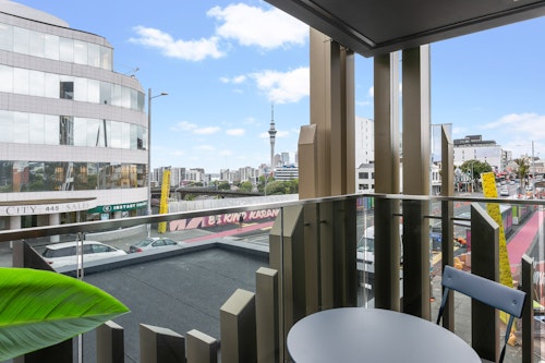 Balcony - Lighthouse Apartments by Urban Rest - Auckland, New Zealand