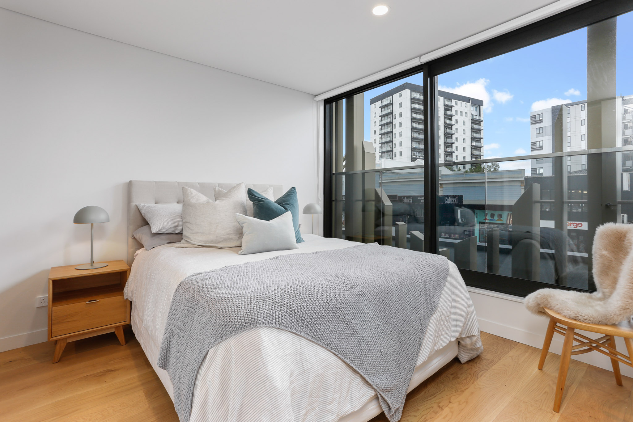 Bedroom - Lighthouse Apartments by Urban Rest - Auckland, New Zealand