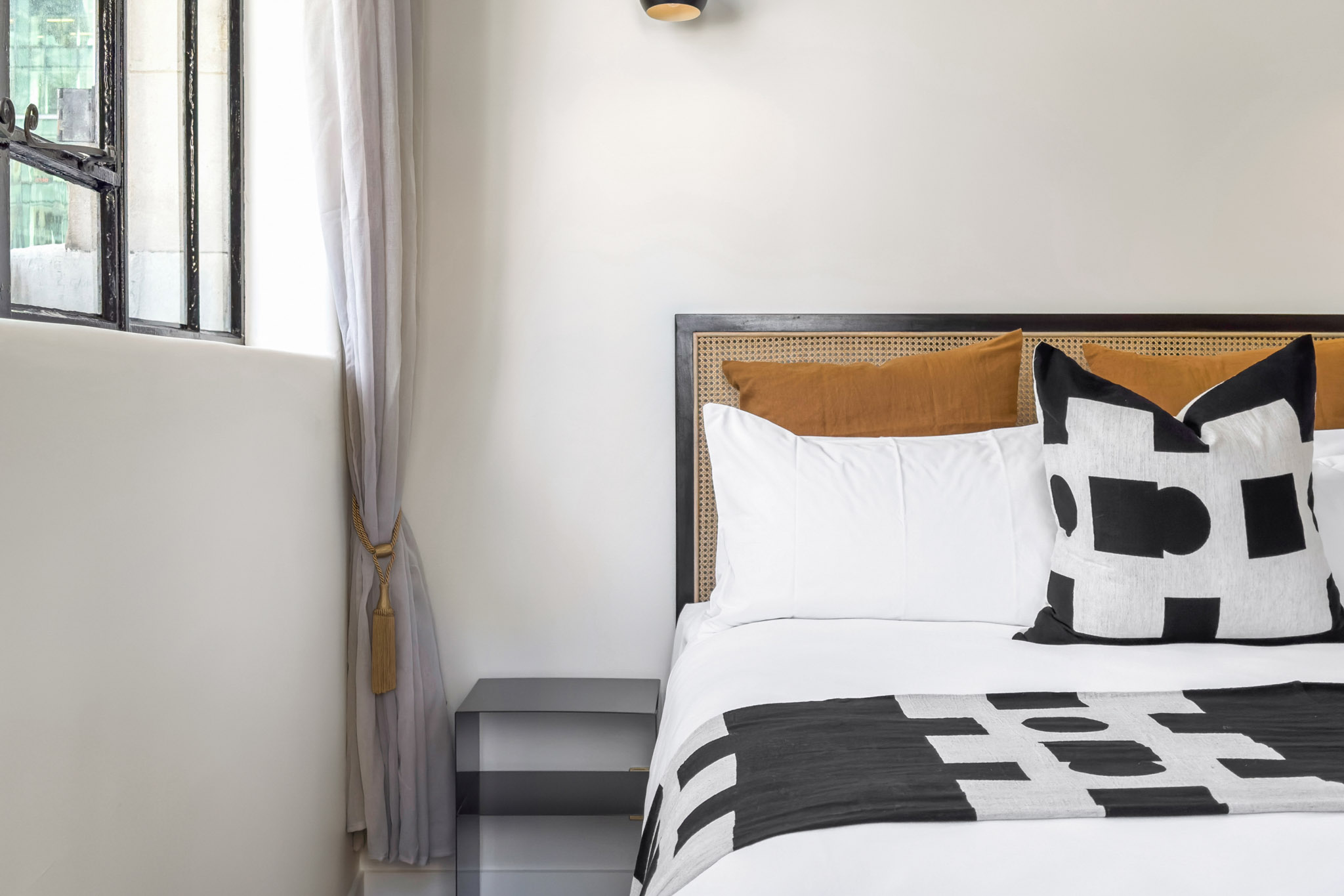 Bedroom - Dilworth Apartments by Urban Rest - Auckland, New Zealand