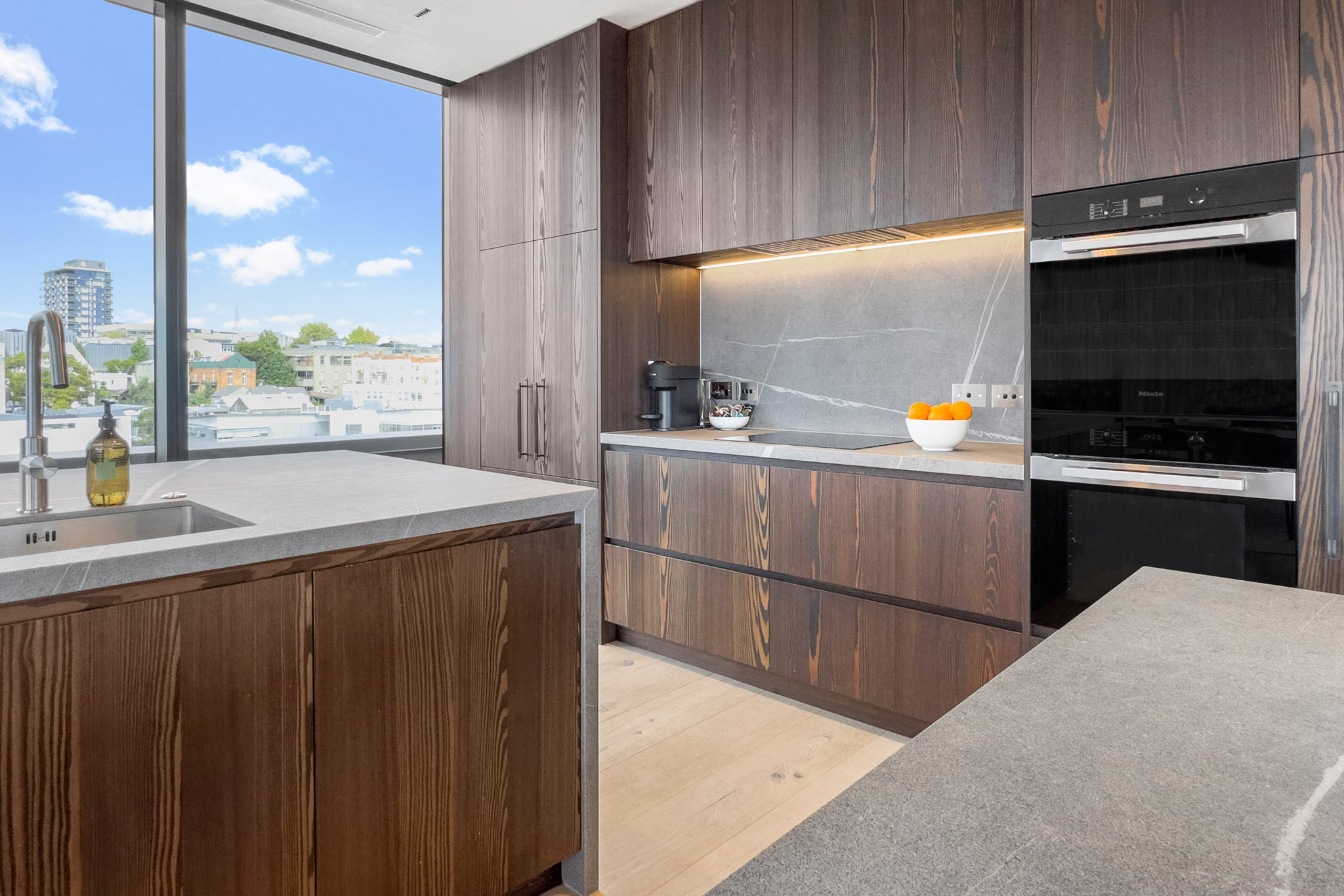 Kitchen - France Street Apartments by Urban Rest - Auckland, New Zealand