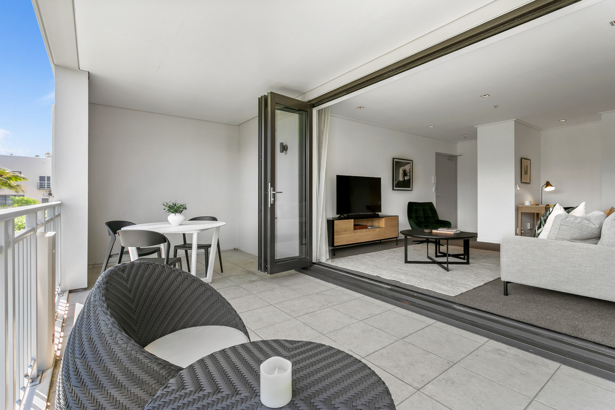 Balcony - The Parc Apartments By Urban Rest - Auckland, New Zealand