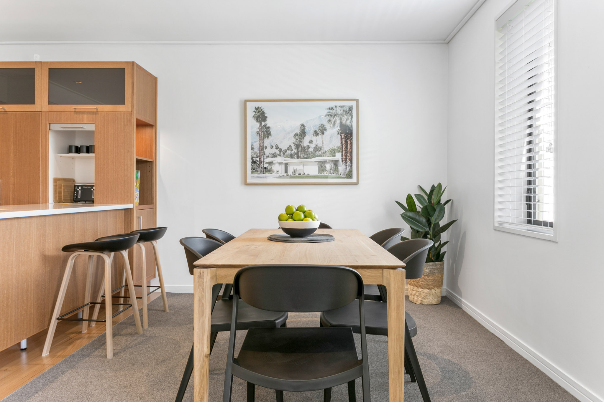 Dining Area - The Parc Apartments By Urban Rest - Auckland, New Zealand