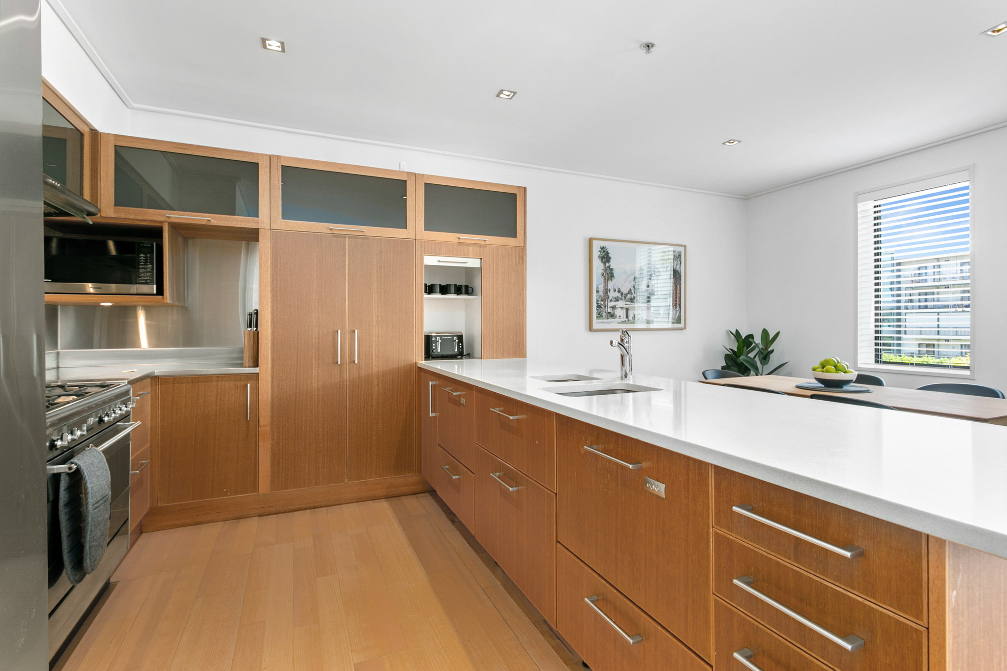 Kitchen - The Parc Apartments By Urban Rest - Auckland, New Zealand