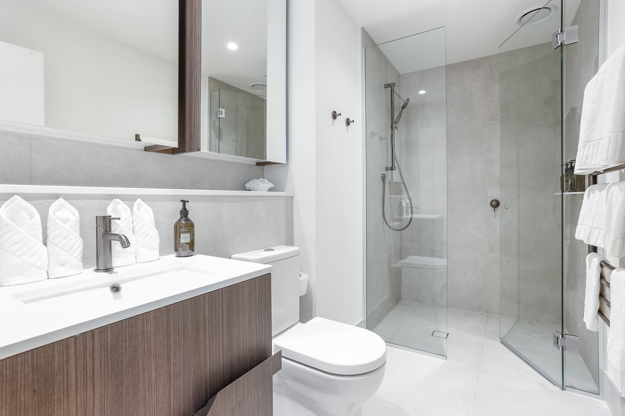 Bathroom - The Pacifica by Urban Rest - Auckland, New Zealand