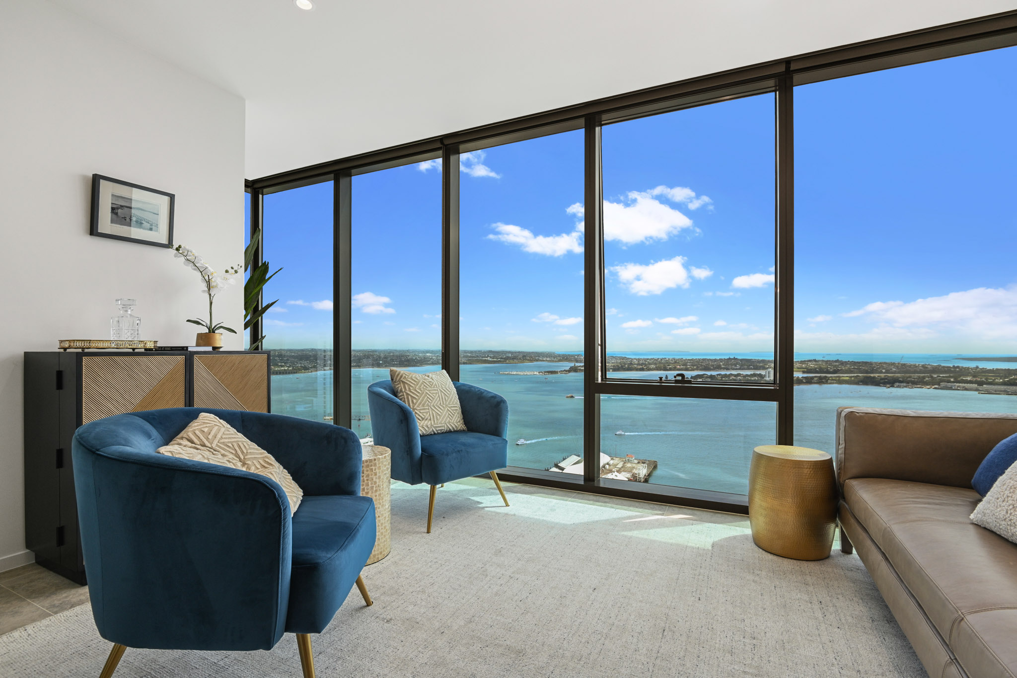 Living Room - The Pacifica by Urban Rest - Auckland, New Zealand