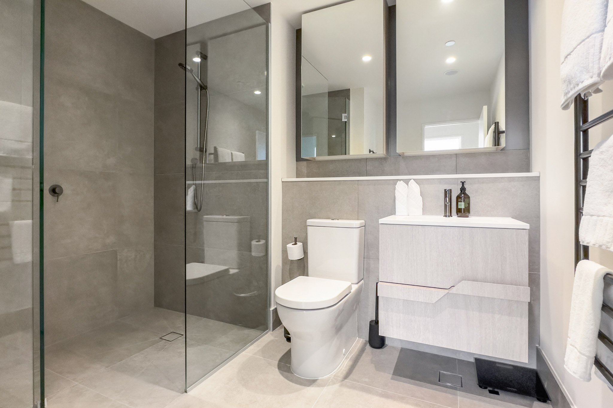 Bathroom - The Pacifica by Urban Rest - Auckland, New Zealand