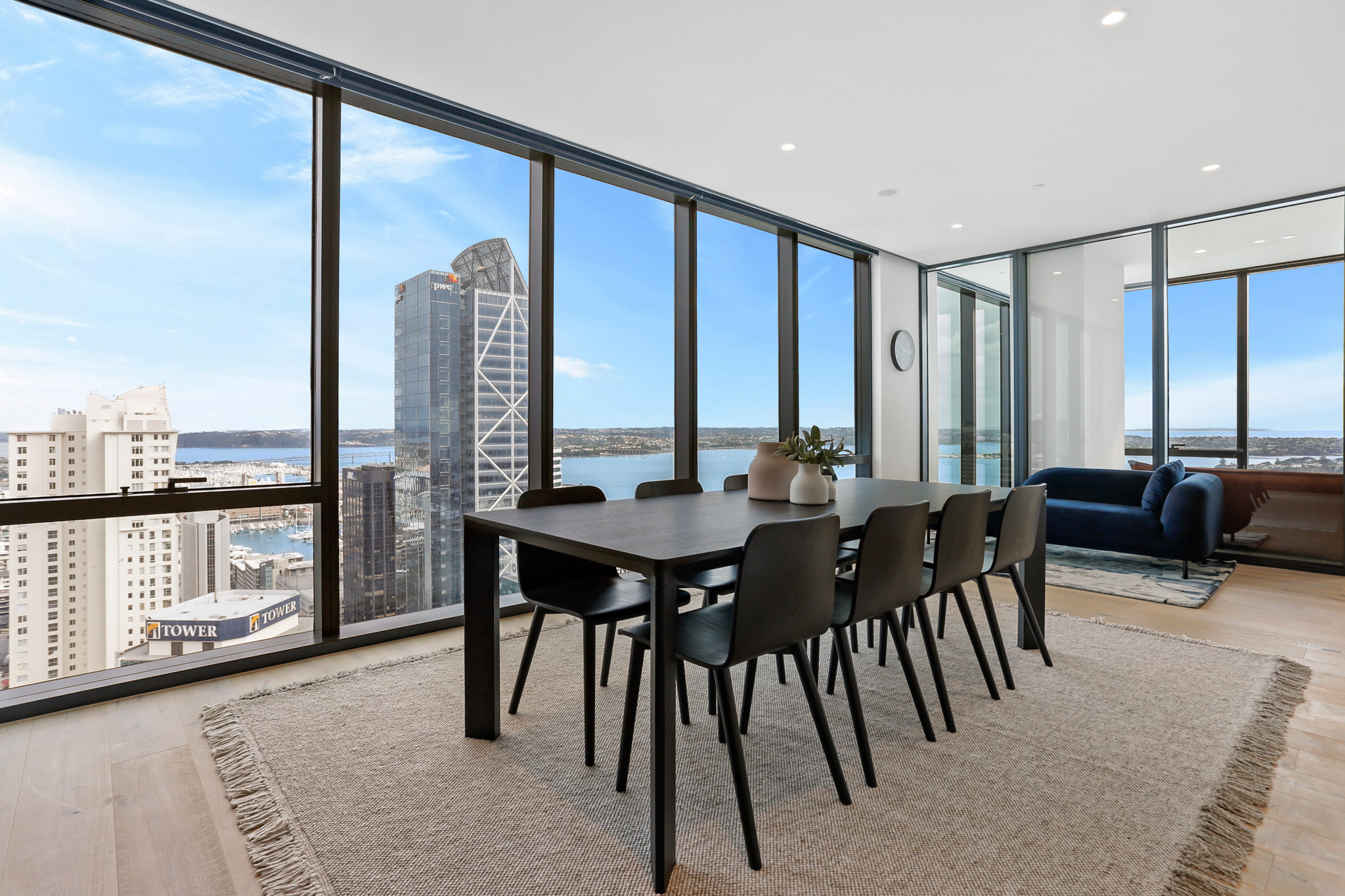 Dining Area - The Pacifica by Urban Rest - Auckland, New Zealand