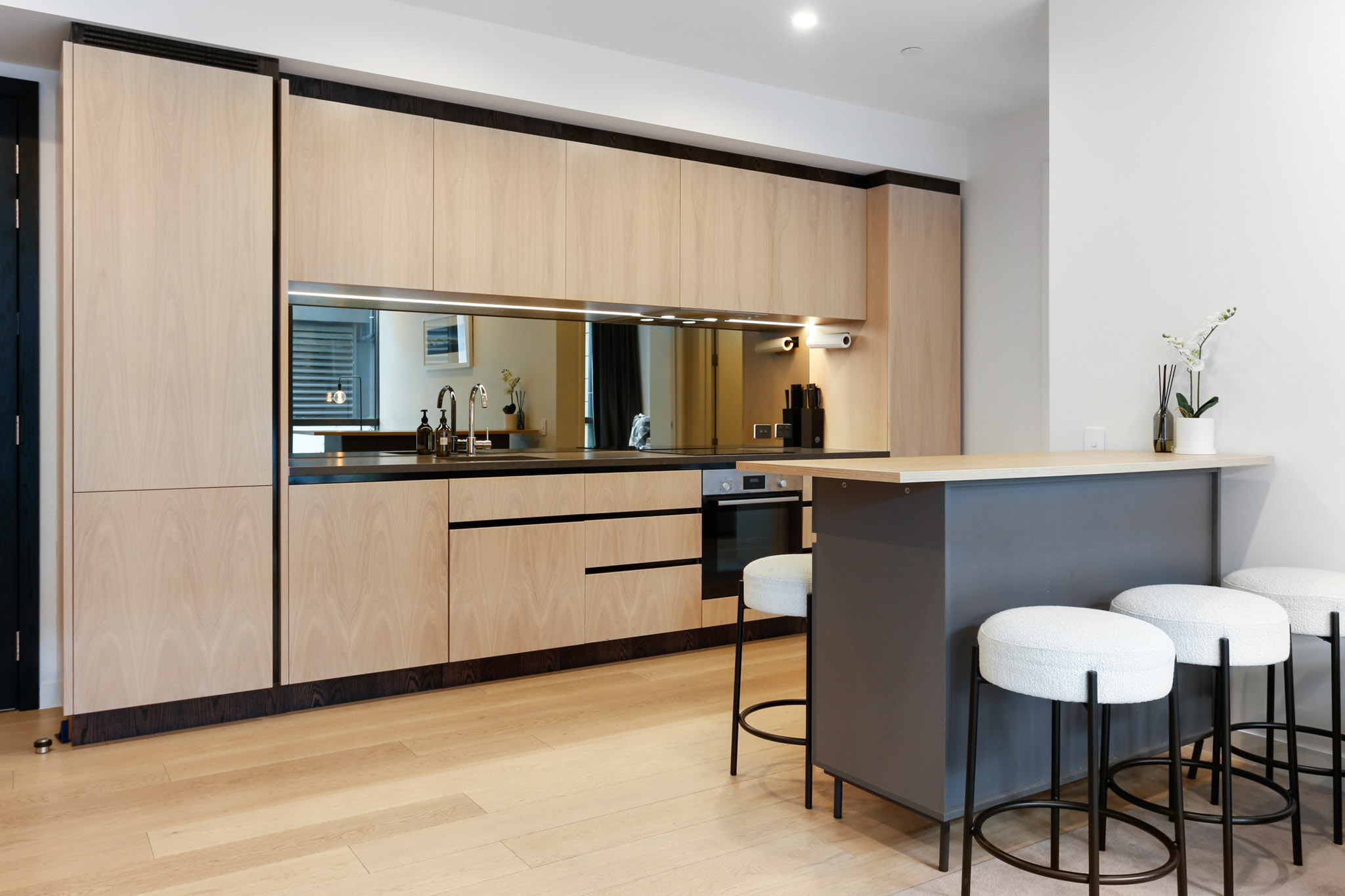 Kitchen - Wynyard Quarter Apartments by Urban Rest - Auckland, New Zealand