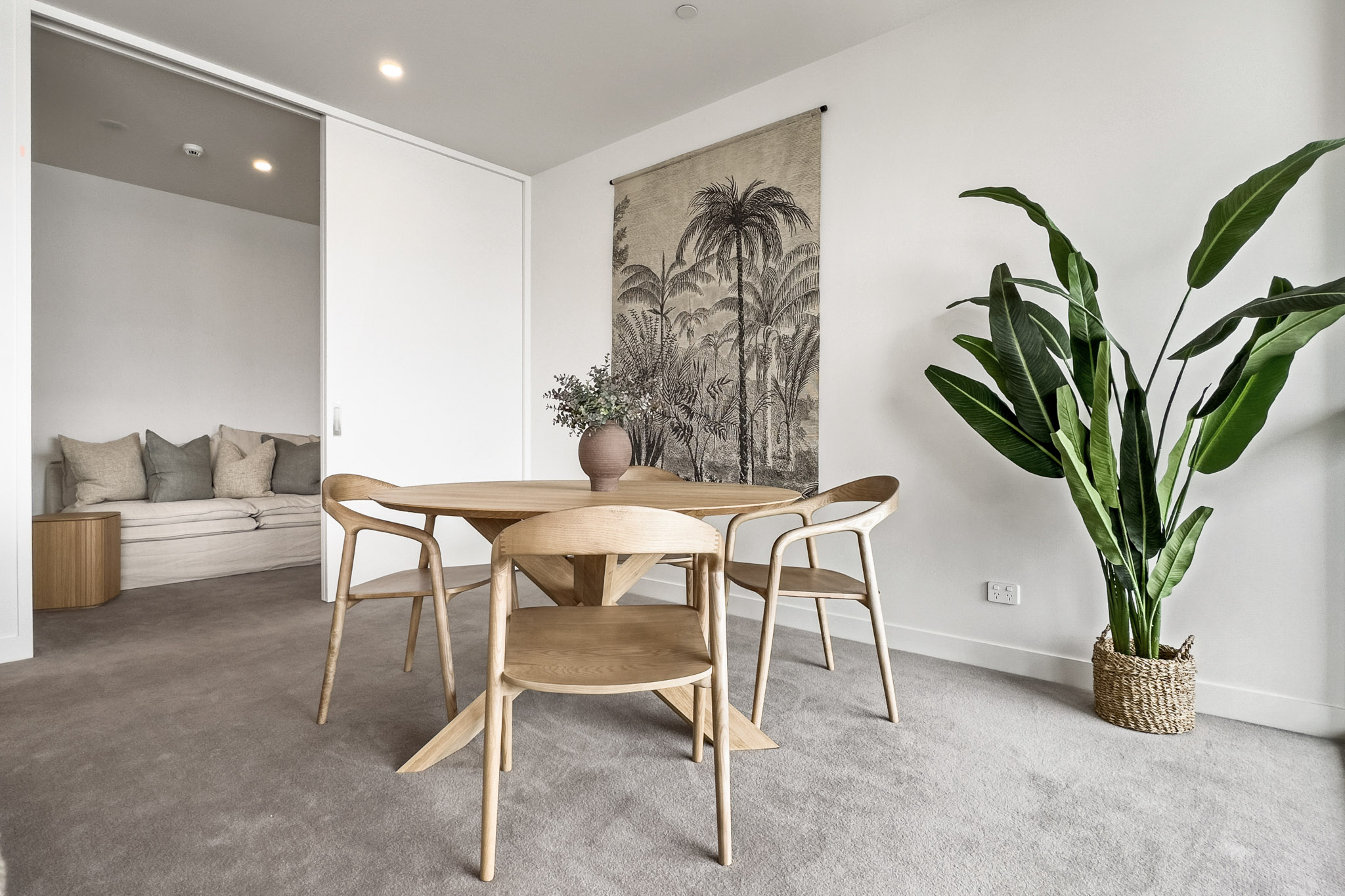 Dining Area - Wynyard Quarter Apartments by Urban Rest - Auckland, New Zealand