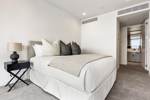 Bedroom - Wynyard Quarter Apartments by Urban Rest - Auckland, New Zealand