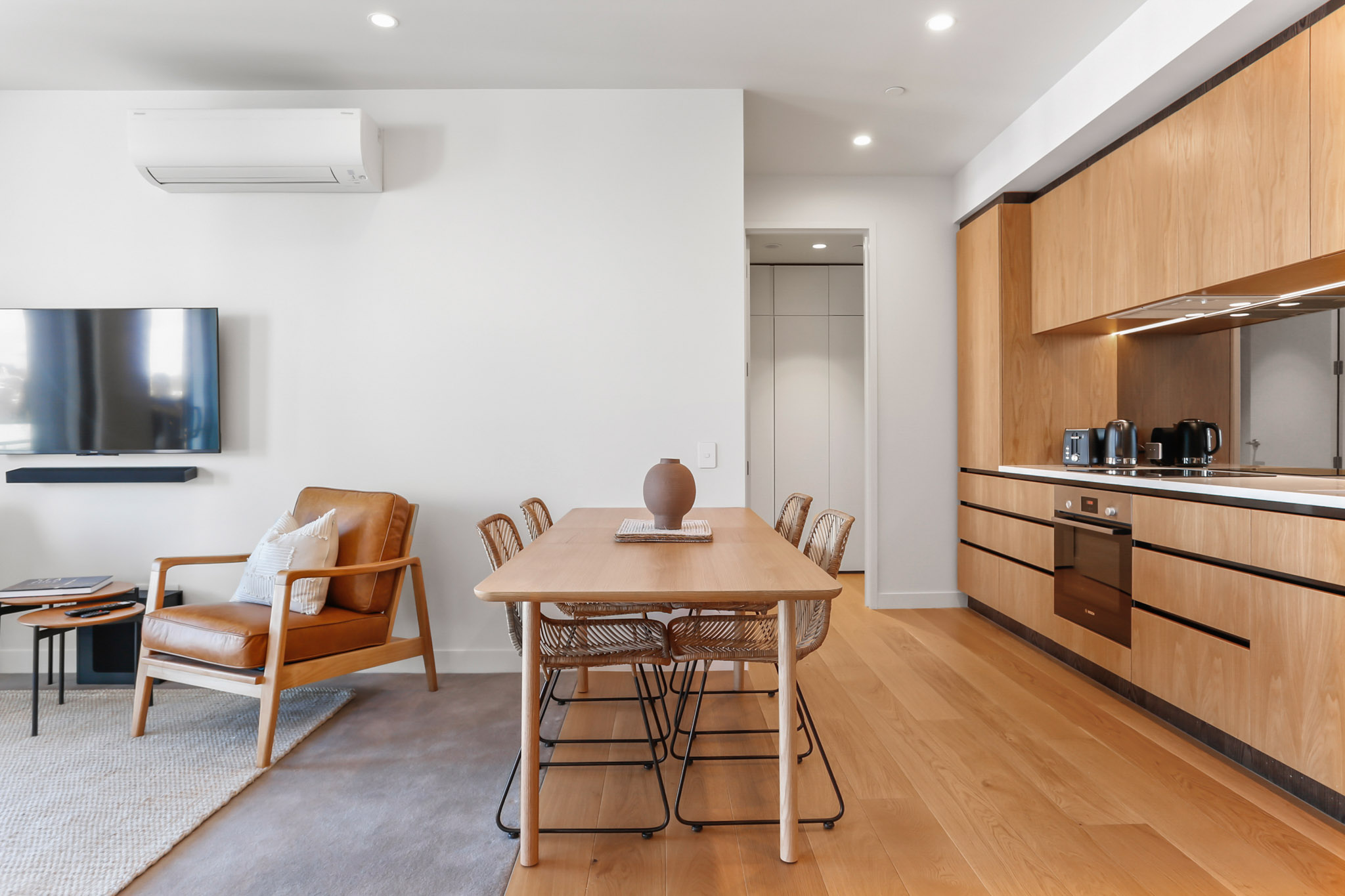 Dining Area - Wynyard Quarter Apartments by Urban Rest - Auckland, New Zealand
