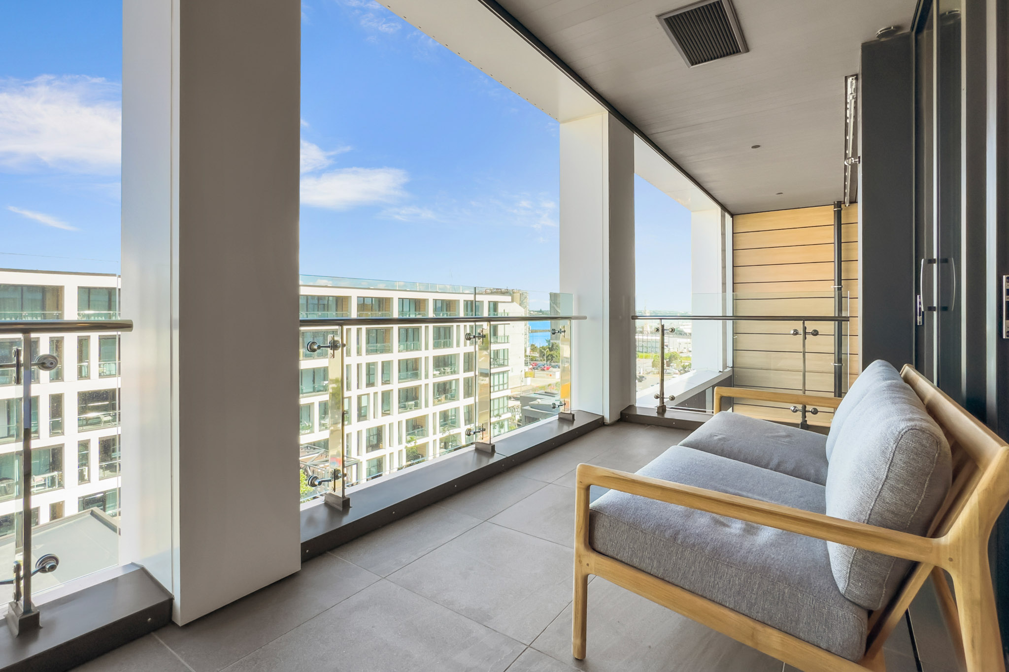 Balcony - Wynyard Quarter Apartments by Urban Rest - Auckland, New Zealand