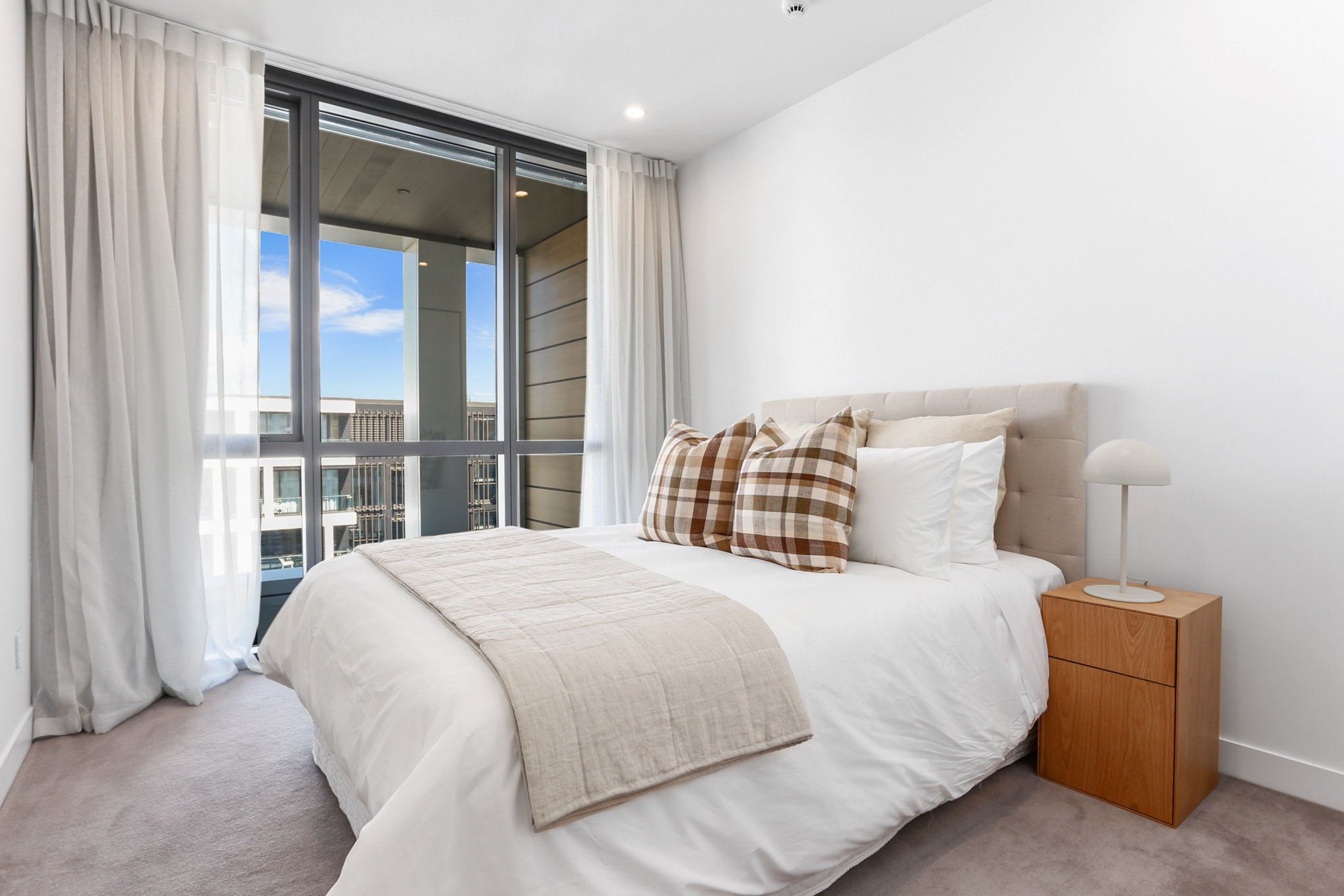 Bedroom - Wynyard Quarter Apartments by Urban Rest - Auckland, New Zealand