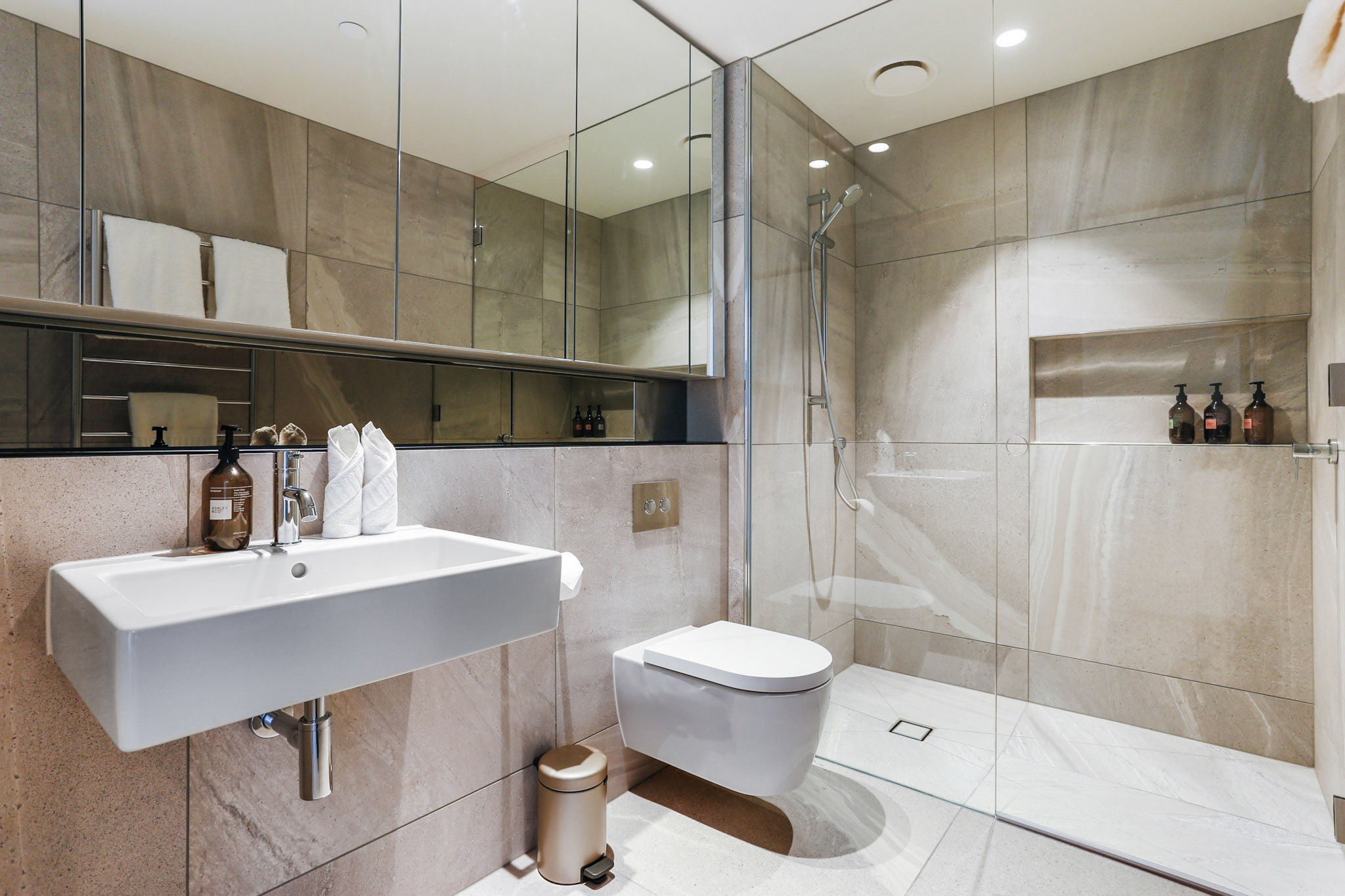 Bathroom - Wynyard Quarter Apartments by Urban Rest - Auckland, New Zealand