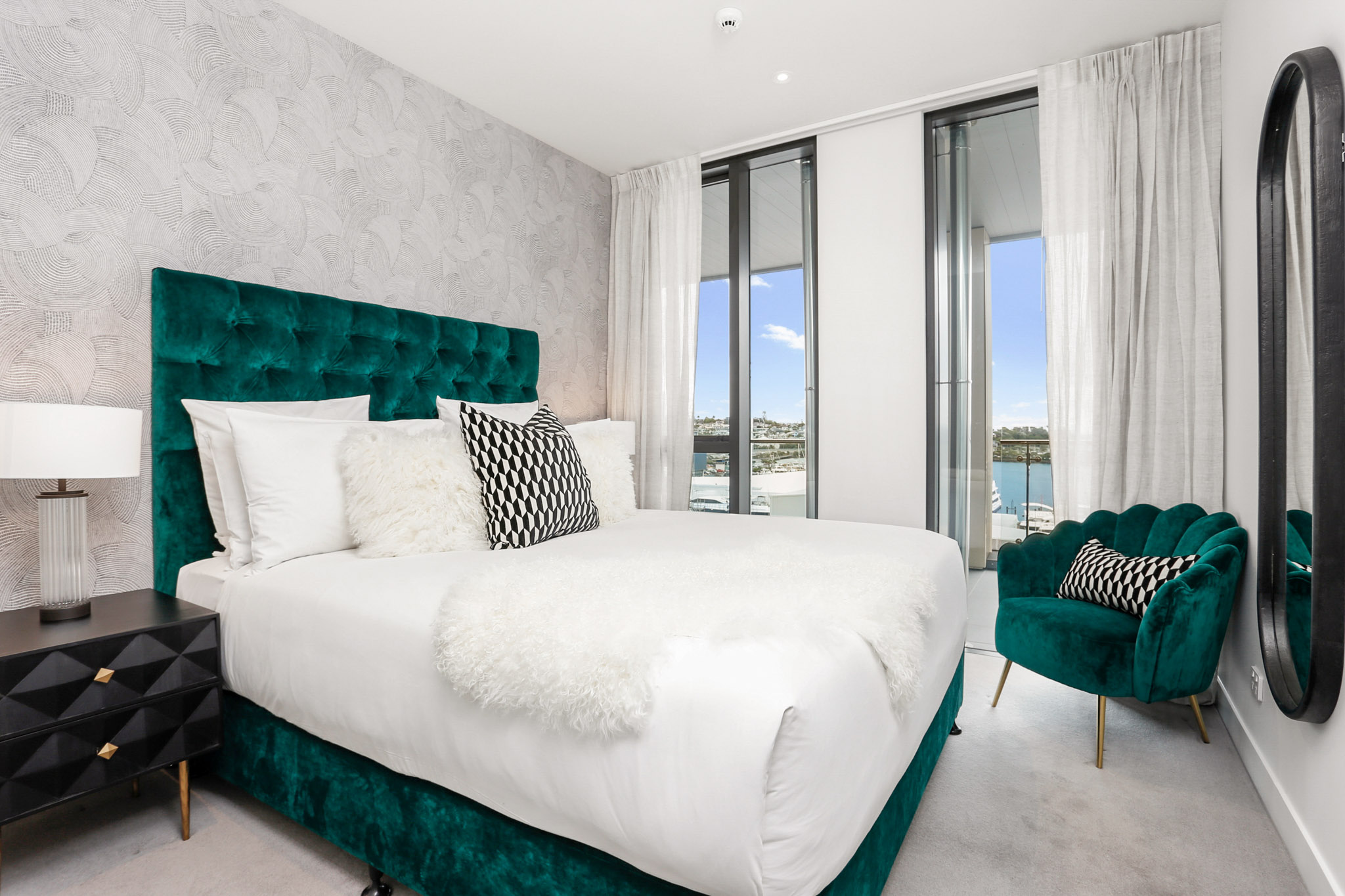 Bedroom - Wynyard Quarter Apartments by Urban Rest - Auckland, New Zealand
