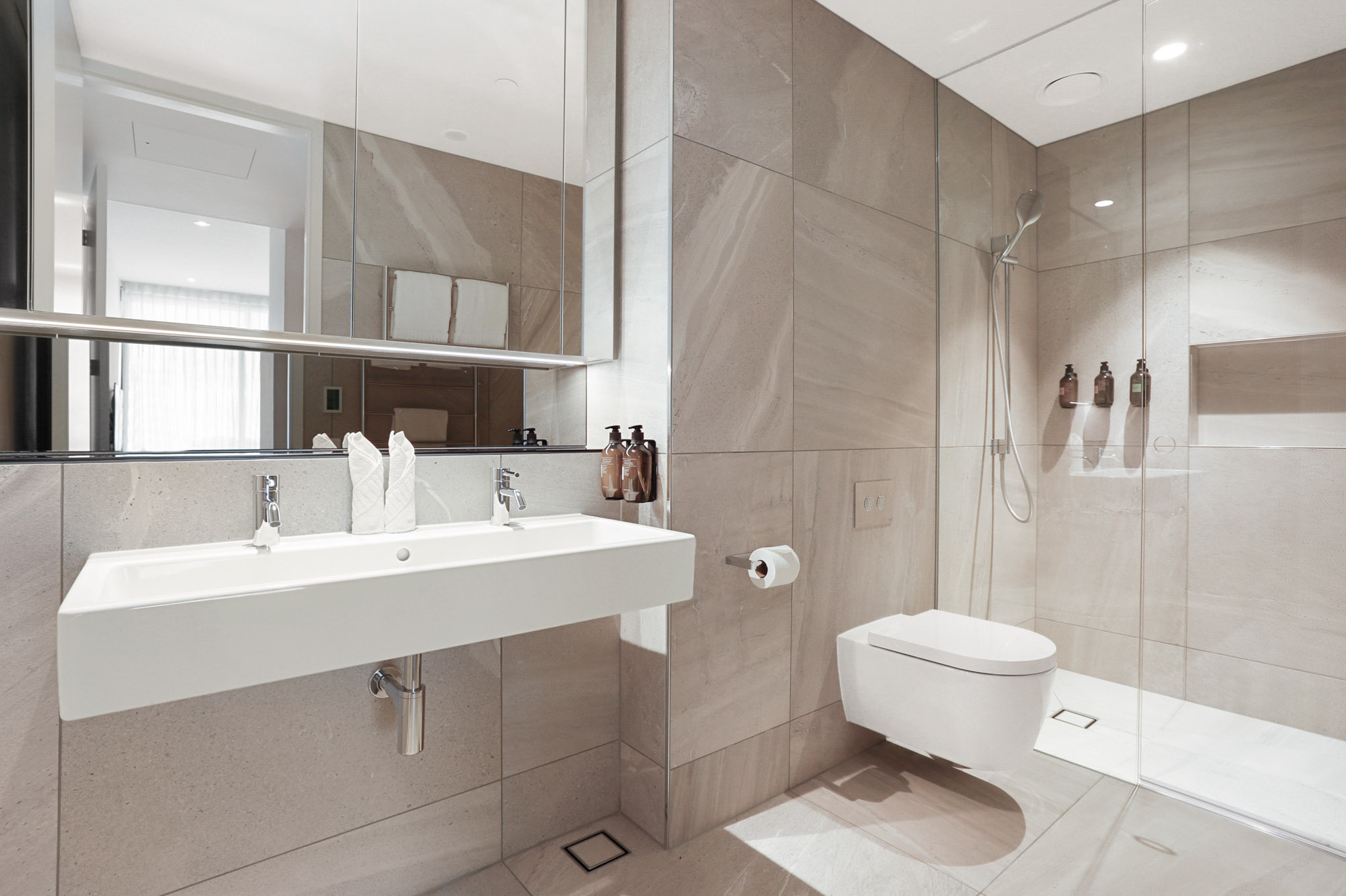 Bathroom - Wynyard Quarter Apartments by Urban Rest - Auckland, New Zealand