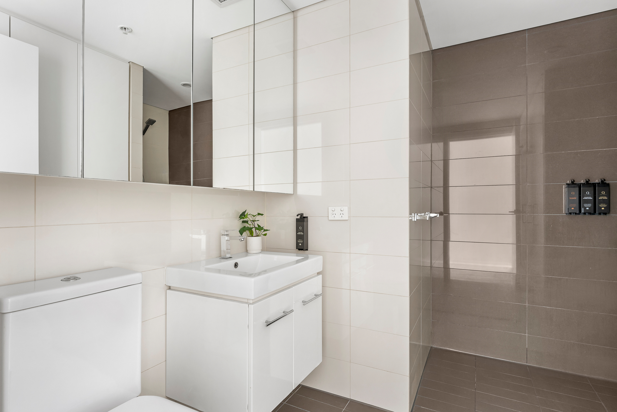 Bathroom - Alta Apartments by Urban Rest - Surry Hills, Sydney