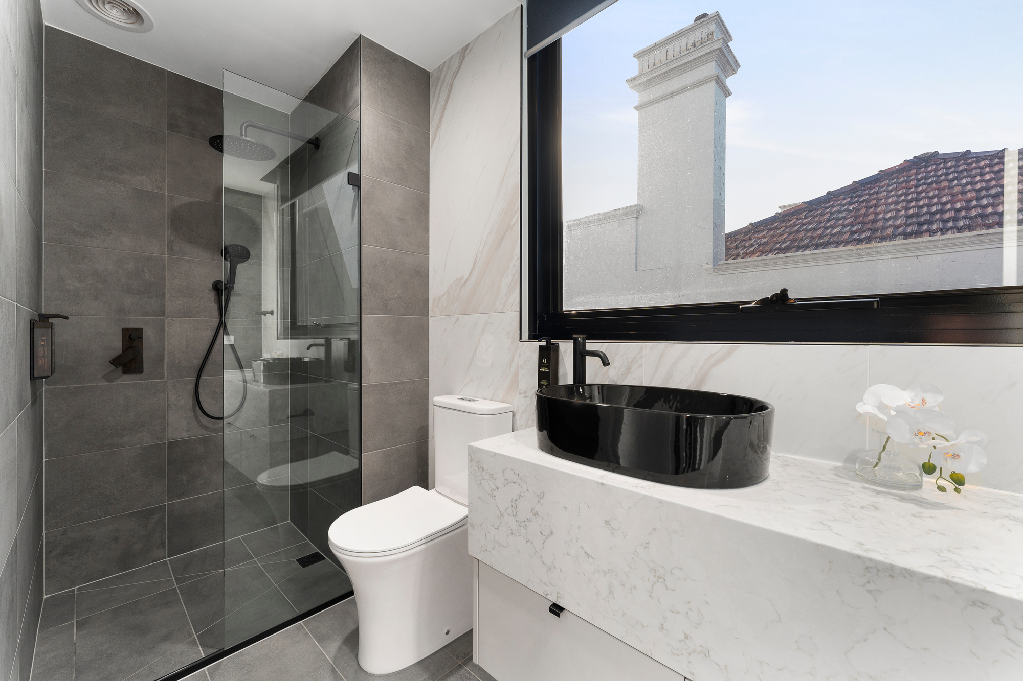 Bathroom - Fitzroy North Apartments - Melbourne, Australia