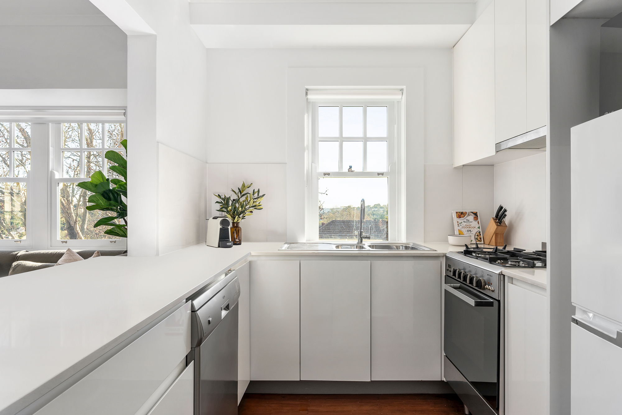 Kitchen - Woollahra Apartments by Urban Rest - Sydney