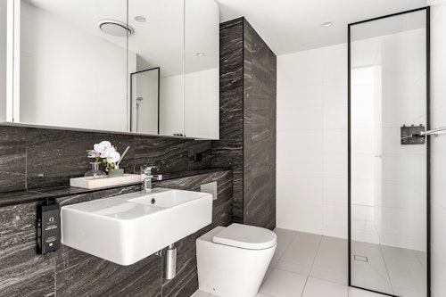 Bathroom - Urban Rest Pyrmont - Sydney