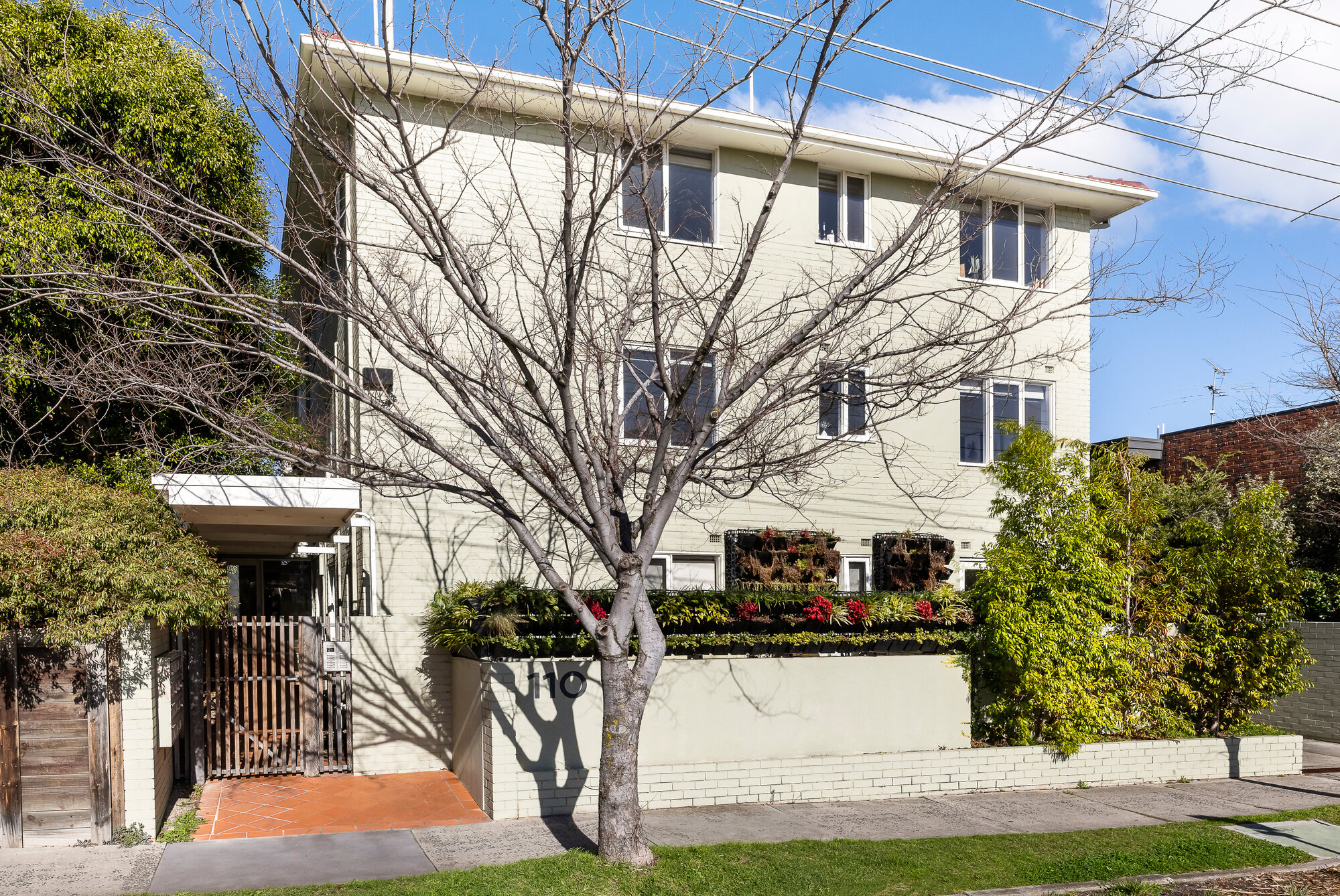 Exterior - Windsor Apartments - Windsor, Melbourne