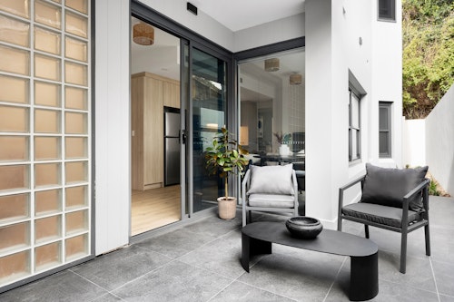 Courtyard - The Henrietta Apartments - Double Bay, Sydney