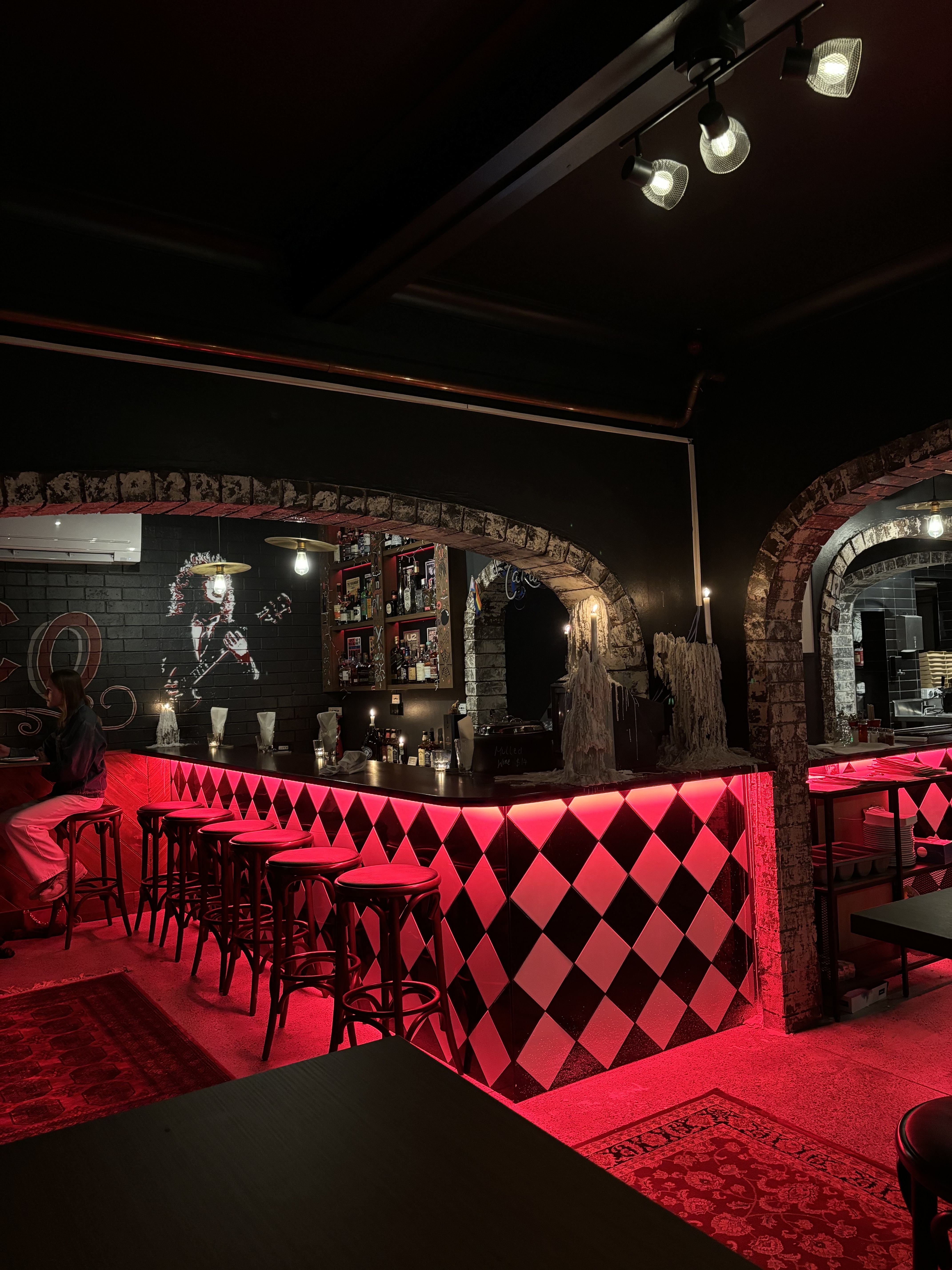 Vasco, Best Things To Do, Newtown