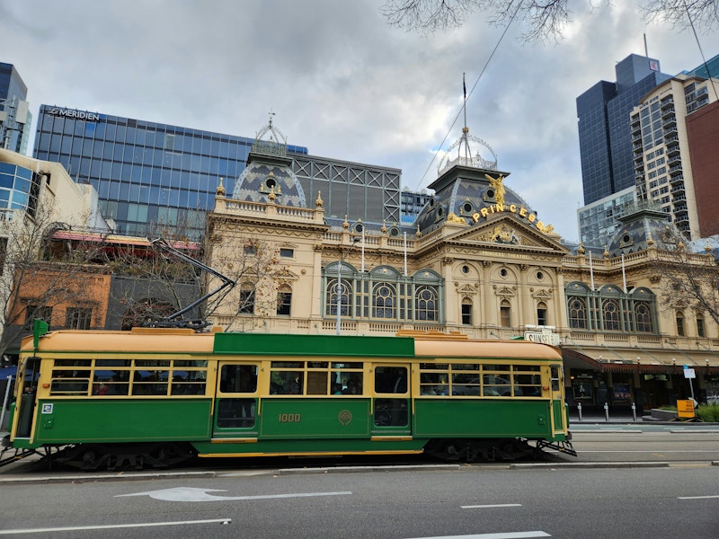 Melbourne Trams, Essential Services, Melbourne Relocation Guide
