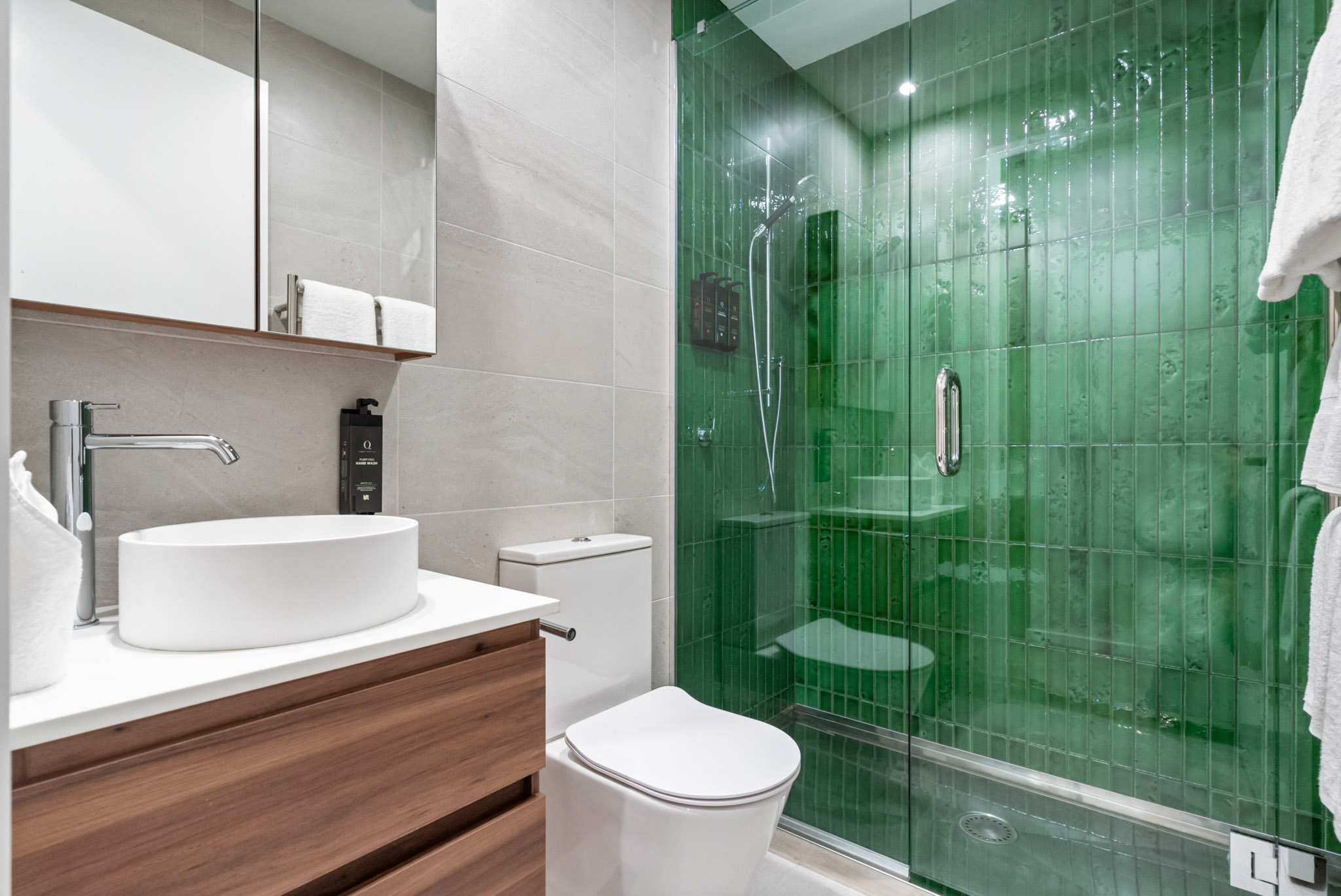 Bathroom - Greenhouse Apartments by Urban Rest - Auckland, New Zealand
