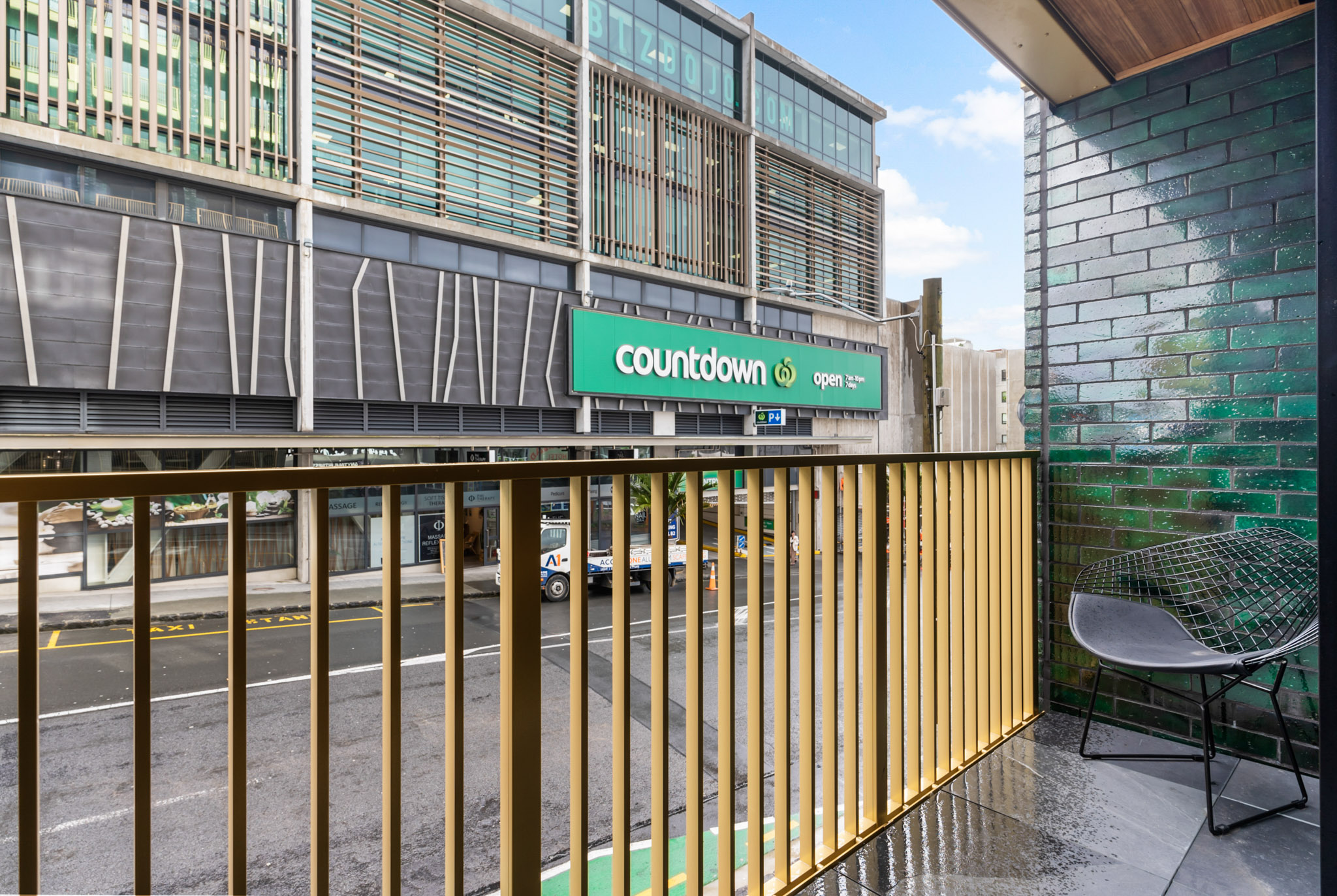 Balcony - Greenhouse Apartments by Urban Rest - Auckland, New Zealand