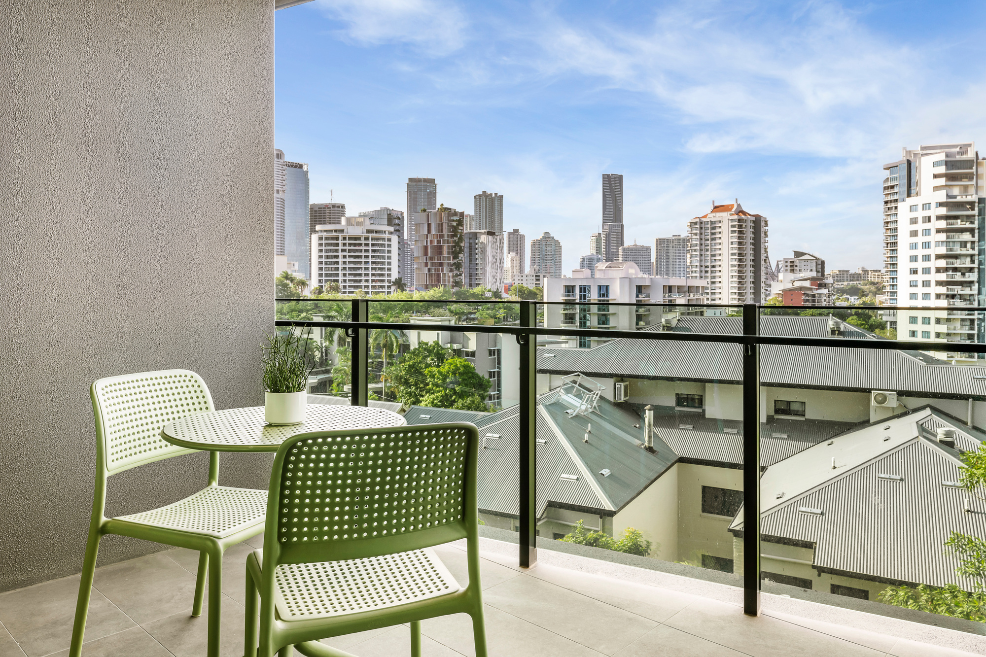 Balcony - Kangaroo Point Apartments by Urban Rest - Brisbane
