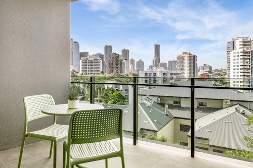 Balcony - Kangaroo Point Apartments by Urban Rest - Brisbane