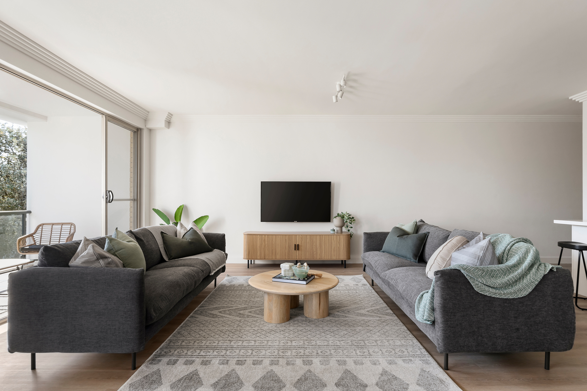 Living Room - Urban Rest Bondi Beach - Sydney