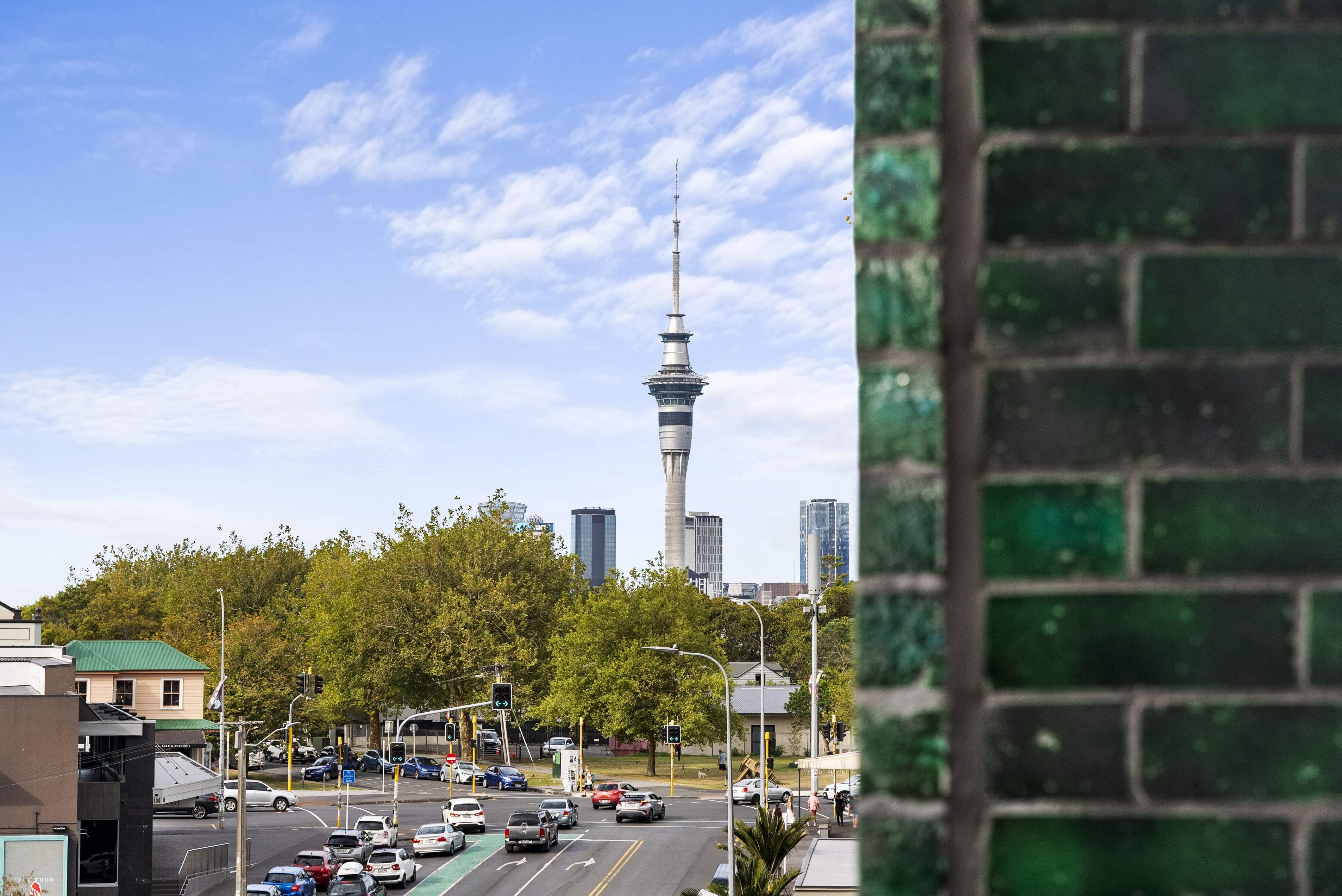 The Greenhouse Apartments - 1 Bedroom Apartment - Sky Tower