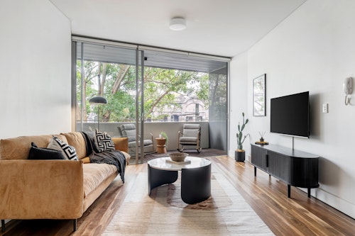 Crown Street Apartments - 1 Bedroom Apartment - Lounge Area