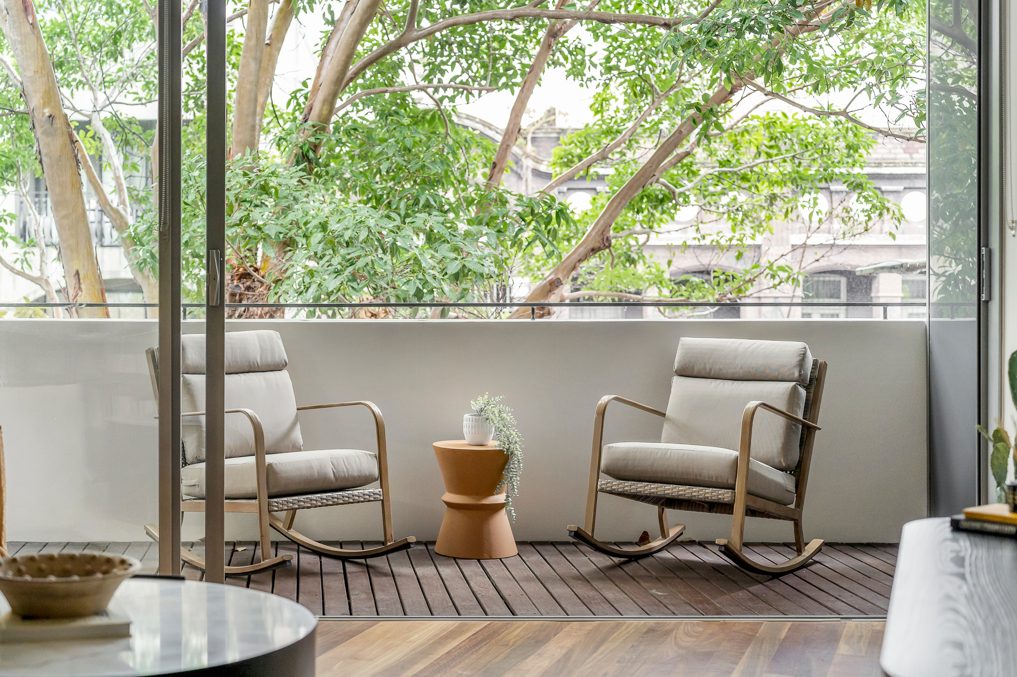 Crown Street Apartments - 1 Bedroom Apartment - Balcony